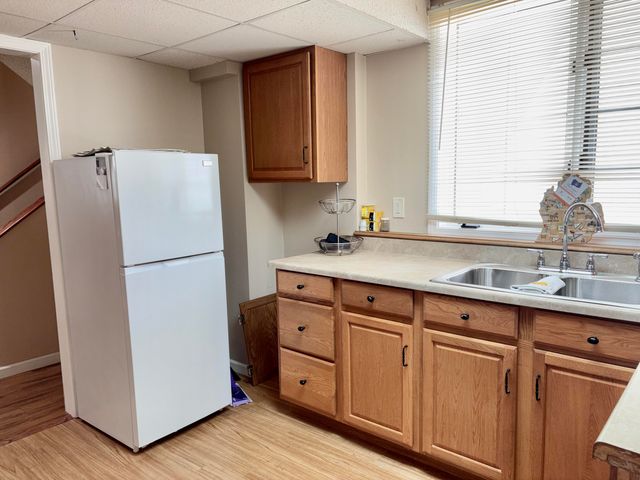 1019 Hidden Creek Drive 17, Norton Shores City, MI 49441