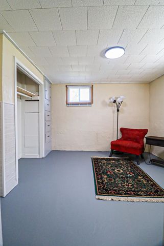 211 N Pine St, Inman, KS 67546