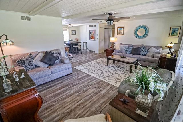 211 N Pine St, Inman, KS 67546