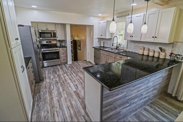 211 N Pine St, Inman, KS 67546