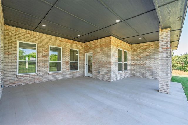 2432 Raven Circle, Blanchard, OK 73010