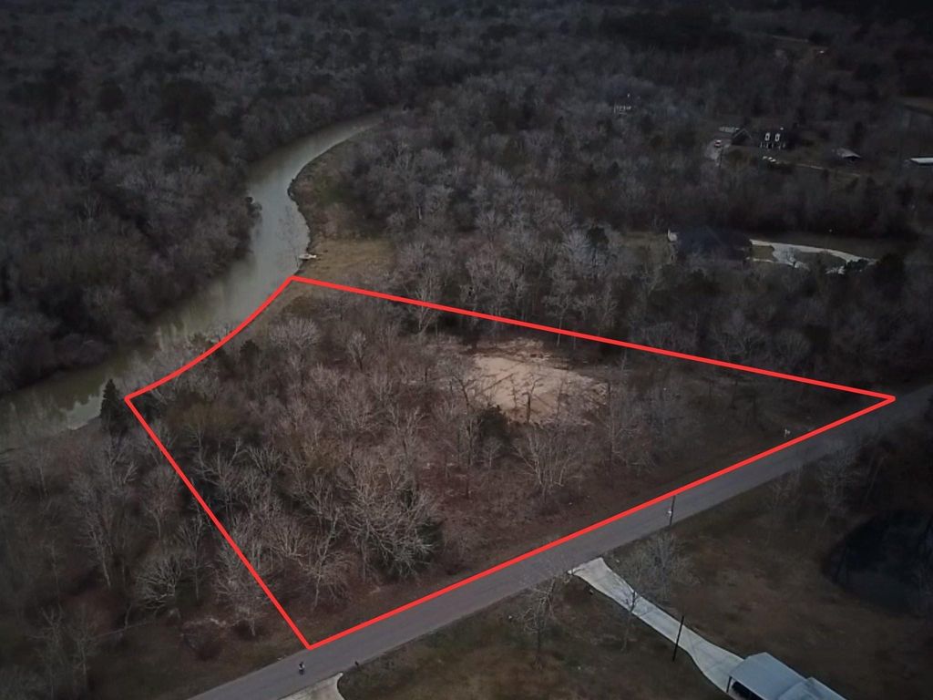 1536 Chocolate Bayou Drive, Alvin, TX 77511