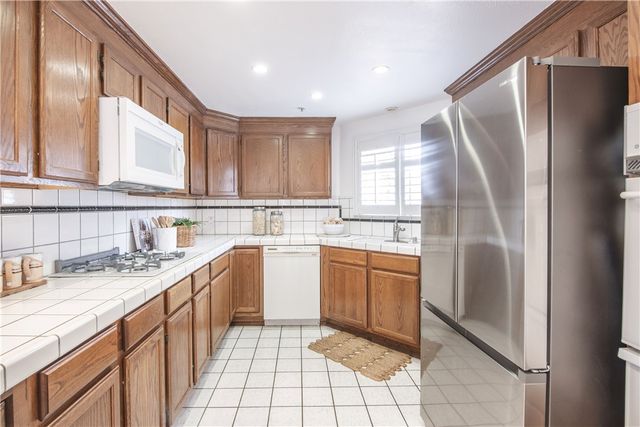 2209 Robinson St A, Redondo Beach, CA 90278