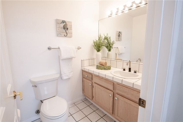 2209 Robinson St A, Redondo Beach, CA 90278