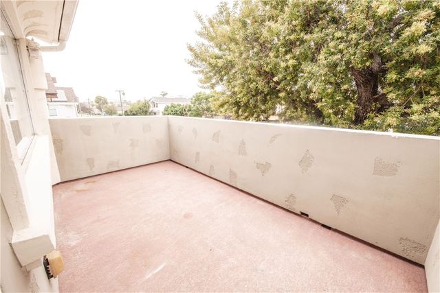 2209 Robinson St A, Redondo Beach, CA 90278