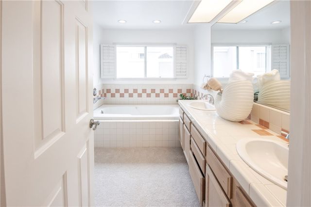 2209 Robinson St A, Redondo Beach, CA 90278