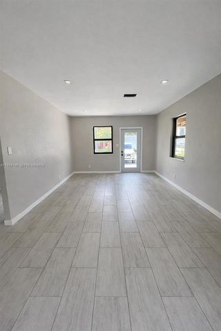 607 SW 10th St, Fort Lauderdale, FL 33315