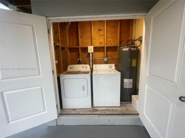 607 SW 10th St, Fort Lauderdale, FL 33315