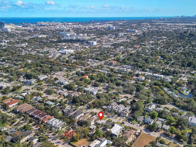 607 SW 10th St, Fort Lauderdale, FL 33315