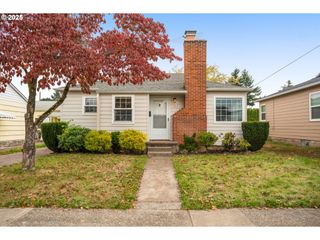 1814 Se 92ND Ave, Portland, OR 97216