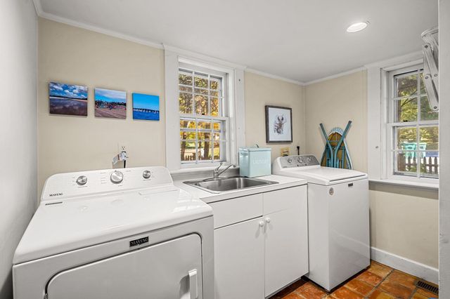 2 Sandy Pond Rd, Lincoln, MA 01773