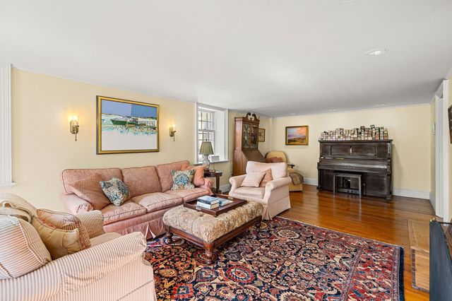 2 Sandy Pond Rd, Lincoln, MA 01773