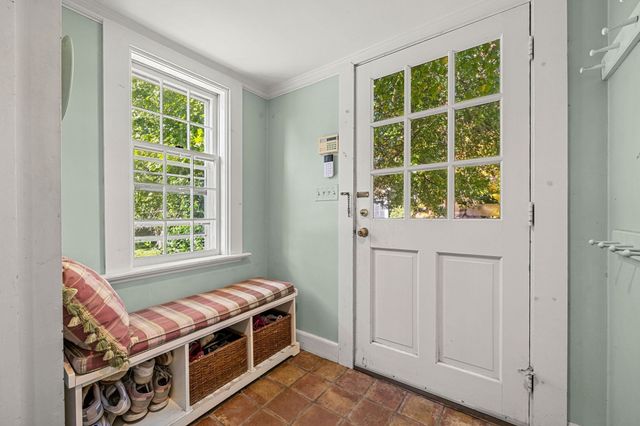 2 Sandy Pond Rd, Lincoln, MA 01773