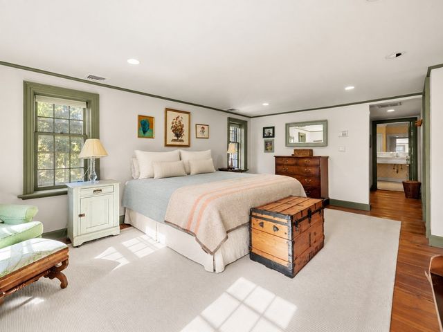 2 Sandy Pond Rd, Lincoln, MA 01773