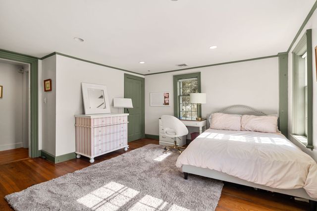 2 Sandy Pond Rd, Lincoln, MA 01773