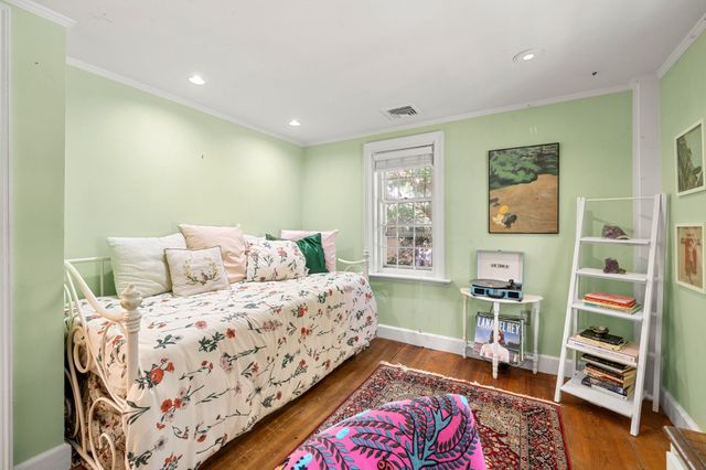 2 Sandy Pond Rd, Lincoln, MA 01773