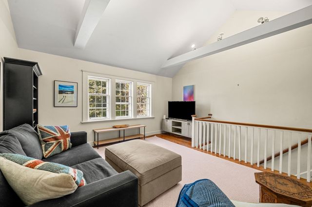 2 Sandy Pond Rd, Lincoln, MA 01773