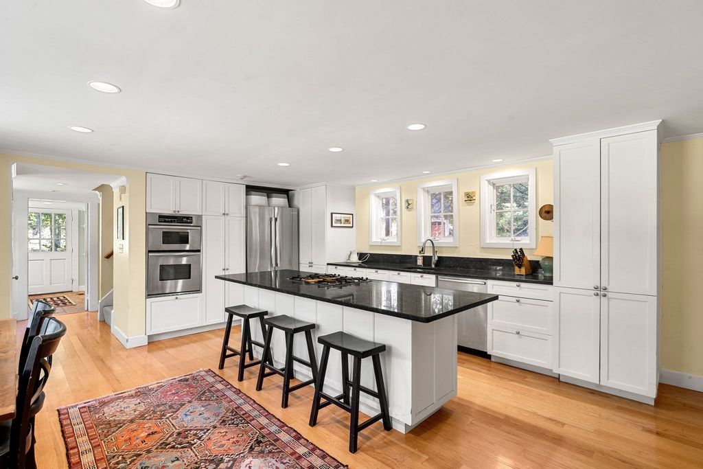 2 Sandy Pond Rd, Lincoln, MA 01773