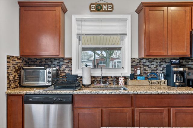 7435 Lathers Street, Westland, MI 48185