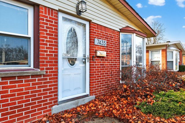 7435 Lathers Street, Westland, MI 48185