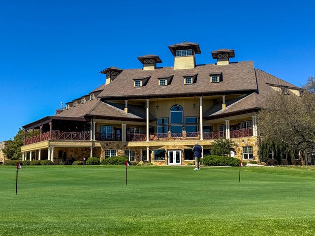 8441 Carnegie Street, Cleburne, TX 76033