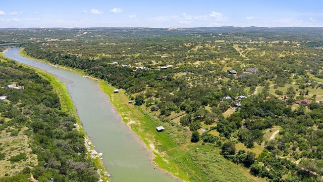 25014 Pedernales Canyon TRL, Spicewood, TX 78669