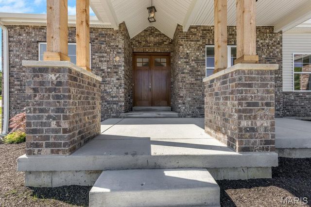 310 Red Wing Court, Troy, MO 63379