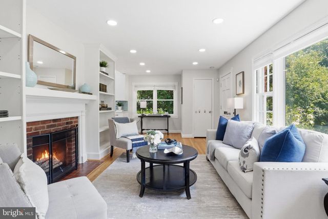 1629 FRANCIS HAMMOND PKWY, Alexandria, VA 22302