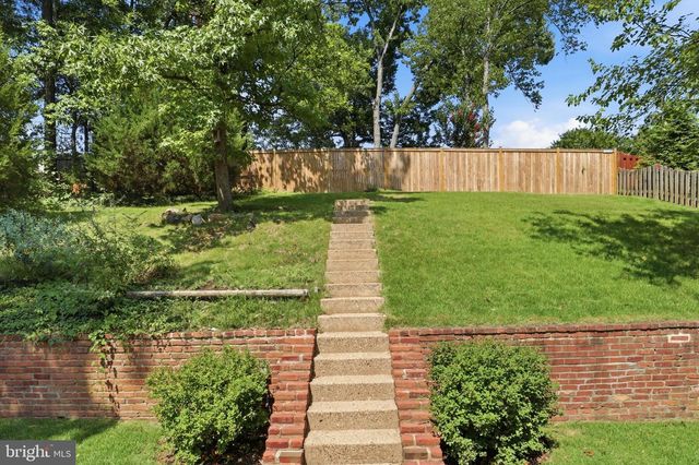 1629 FRANCIS HAMMOND PKWY, Alexandria, VA 22302