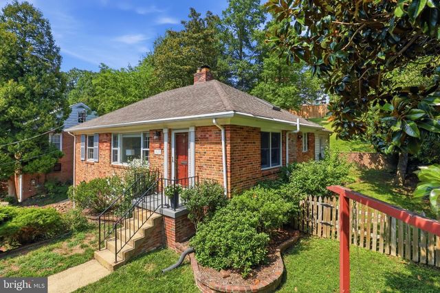 1629 FRANCIS HAMMOND PKWY, Alexandria, VA 22302