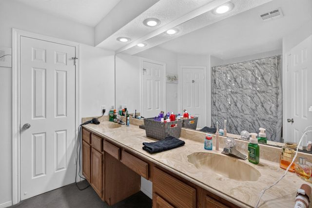 4018 Garden Lake Drive, Kingwood, TX 77339