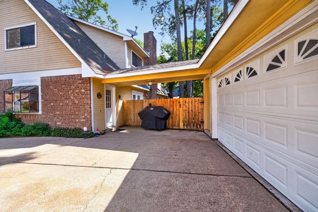 4018 Garden Lake Drive, Kingwood, TX 77339
