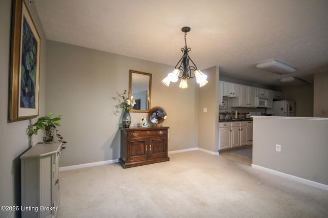 6405 Cameron Ln 208, Crestwood, KY 40014
