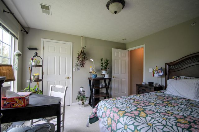 6405 Cameron Ln 208, Crestwood, KY 40014