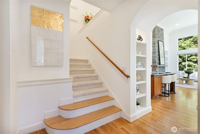 716 99th Avenue NE, Bellevue, WA 98004