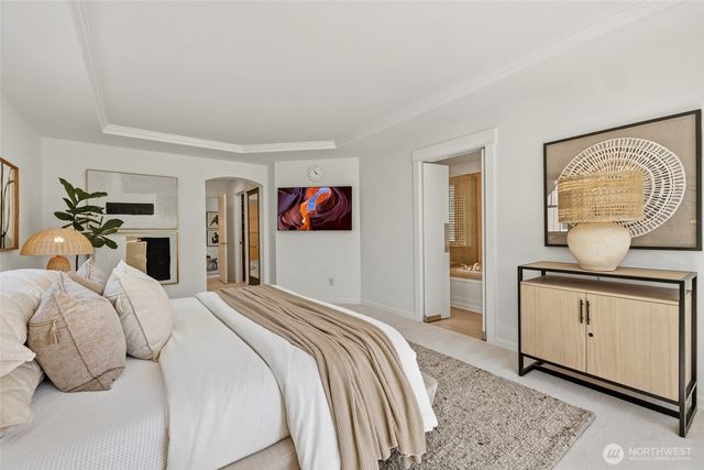 716 99th Avenue NE, Bellevue, WA 98004