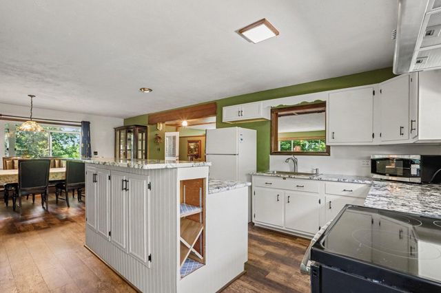 5953 Pokagon Road, Berrien Springs, MI 49103