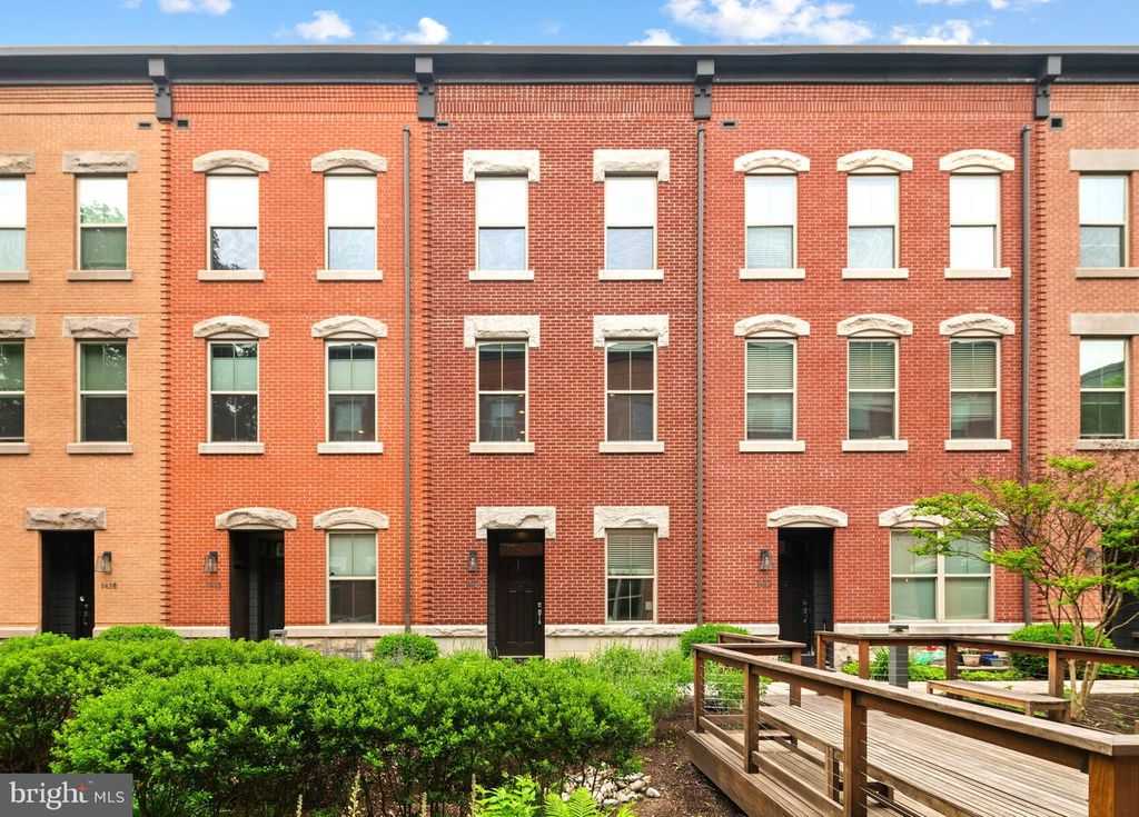 1434 S LAWRENCE TER, Philadelphia, PA 19148