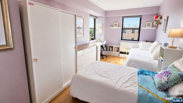 8800 Boulevard East 8M, North Bergen, NJ 07047