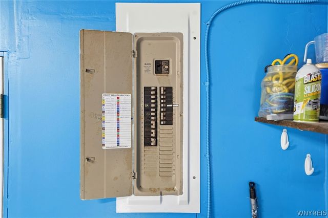 16 Rolling Hills Drive, Orchard Park, NY 14127