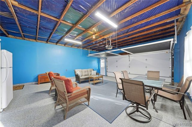 16 Rolling Hills Drive, Orchard Park, NY 14127