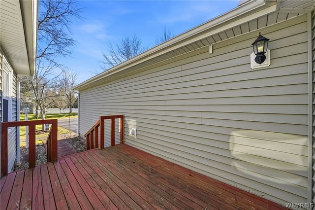 16 Rolling Hills Drive, Orchard Park, NY 14127