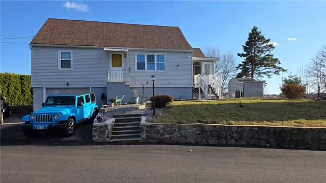 4 Heritage Circle, Johnston, RI 02919