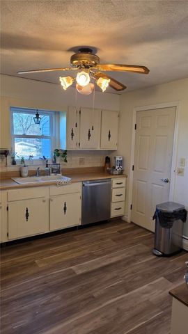 4 Heritage Circle, Johnston, RI 02919