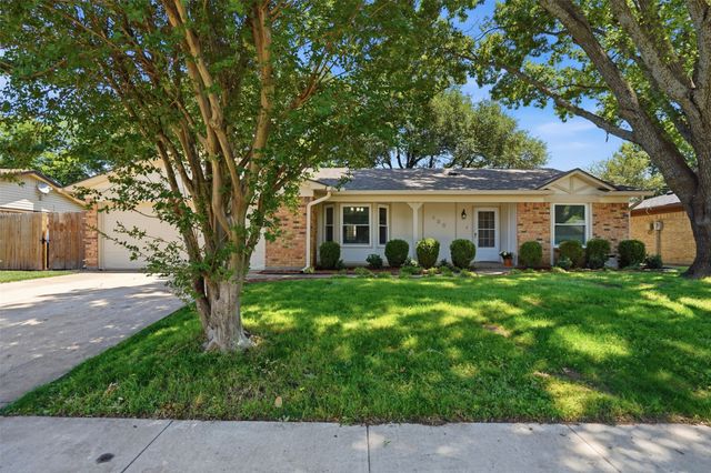 325 Navajo Drive, Keller, TX 76248