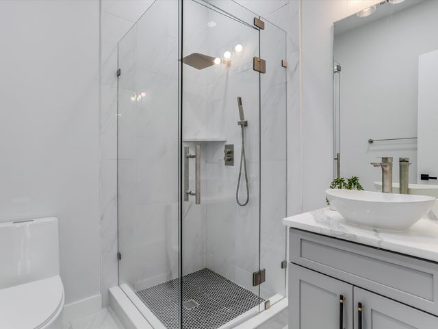 816 Premier Parkway, Grand Prairie, TX 75051