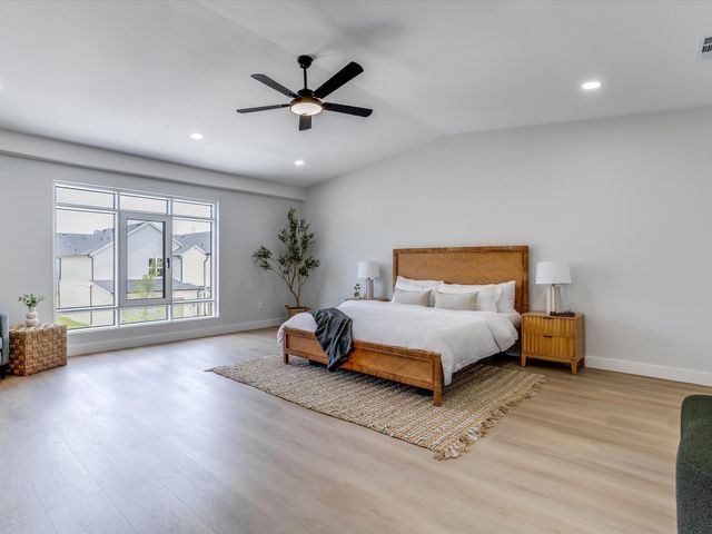 816 Premier Parkway, Grand Prairie, TX 75051