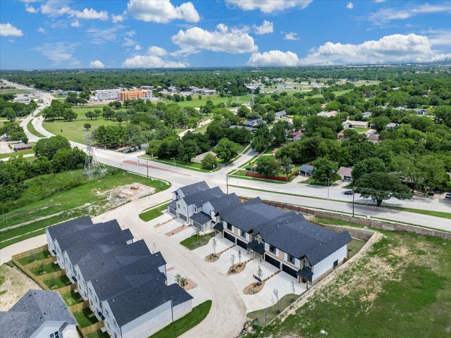 816 Premier Parkway, Grand Prairie, TX 75051