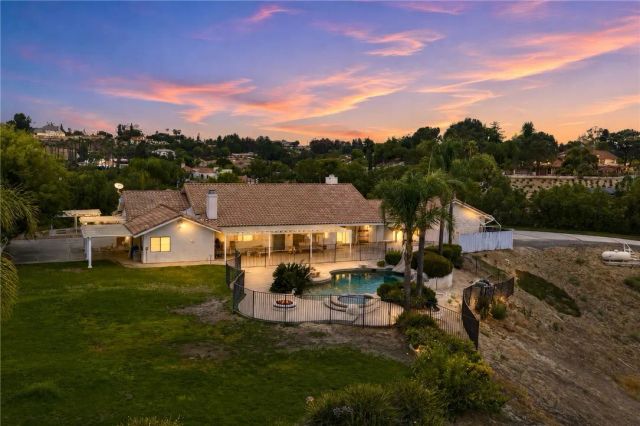 43973 El Lucero Place, Temecula, CA 92592