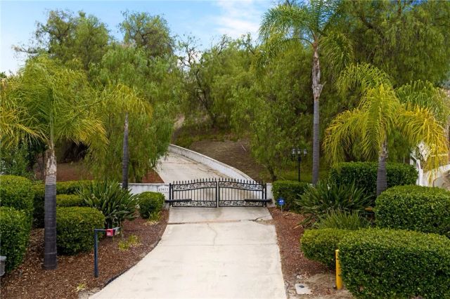 43973 El Lucero Place, Temecula, CA 92592